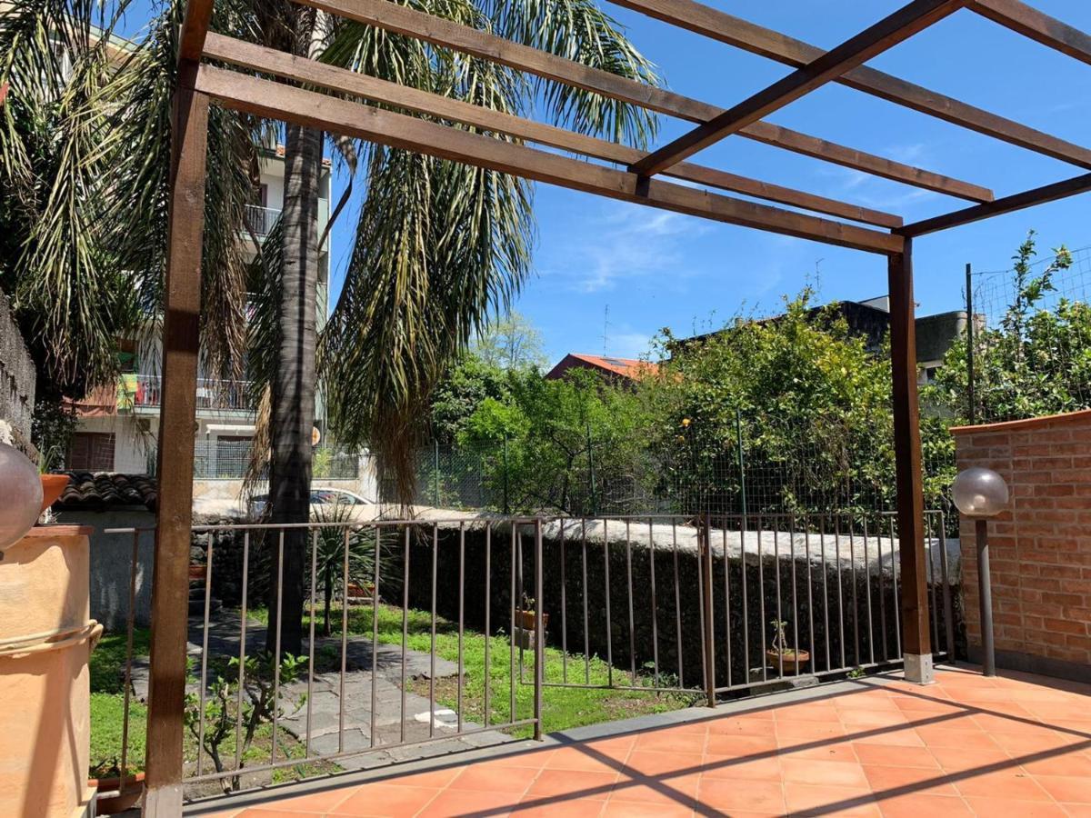 הוילה סנטה ונרינה Casa Dell'Etna מראה חיצוני תמונה